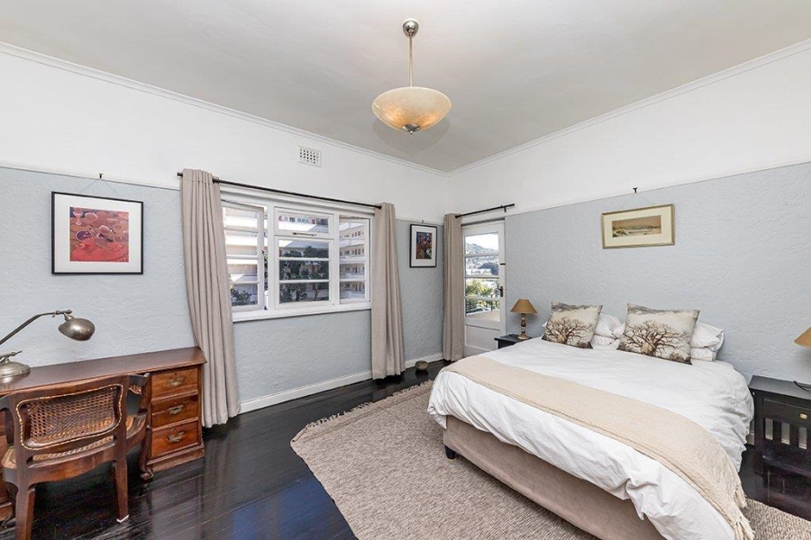 2 Bedroom Property for Sale in Gardens Western Cape